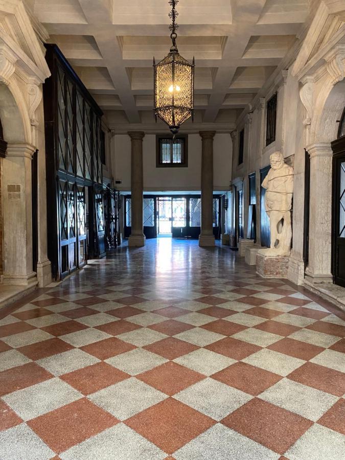 Dimora Contarini Charm Apartment On Grand Canal Venice Exterior photo